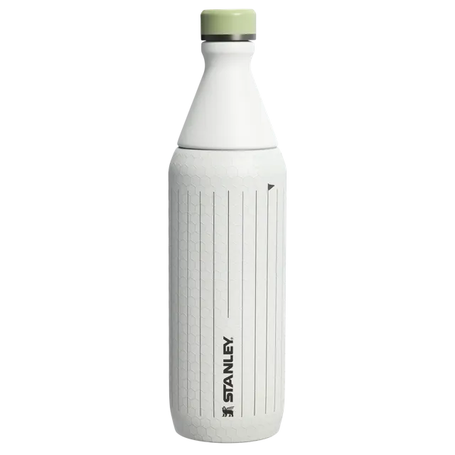 stanley-1913-x-nelly-korda-all-day-slim-bottle-20-oz image 1