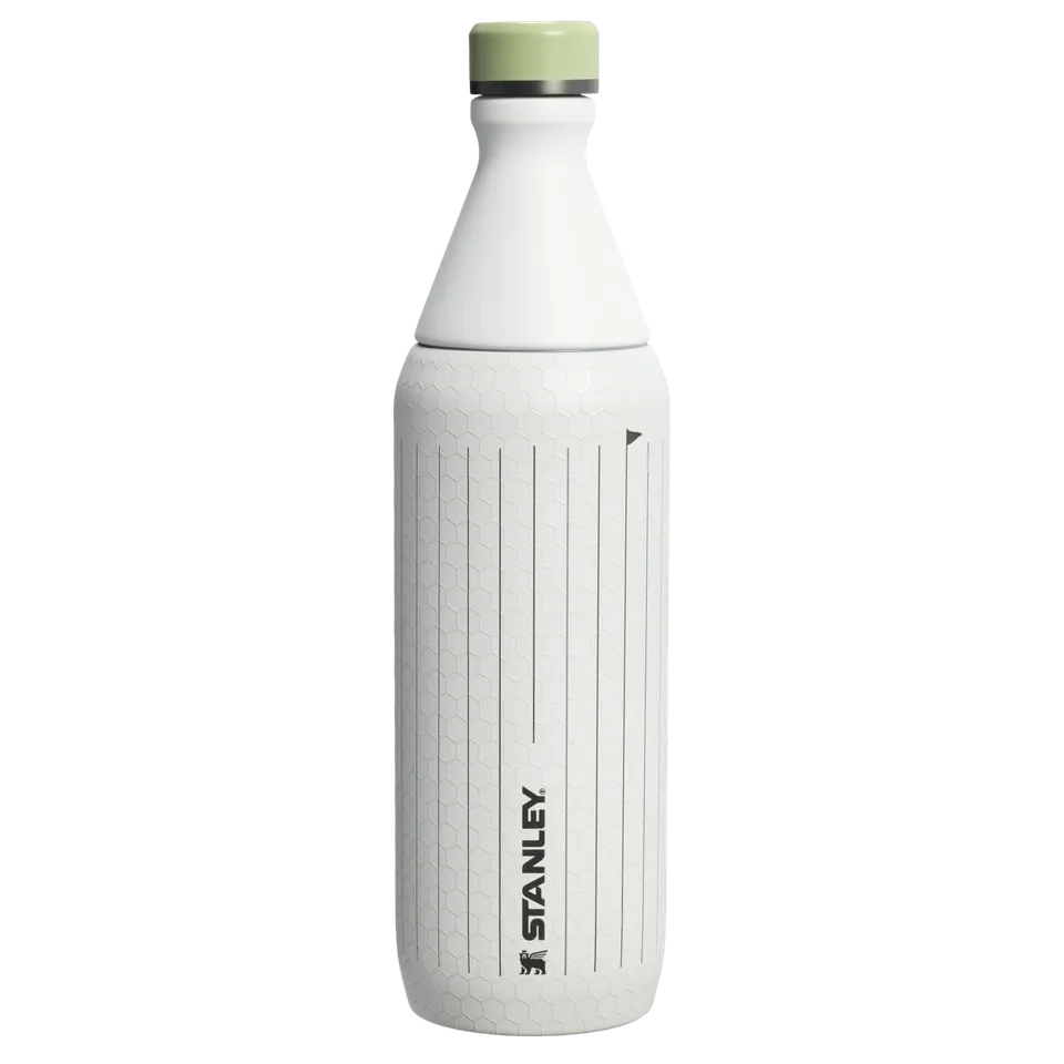stanley-1913-x-nelly-korda-all-day-slim-bottle-20-oz image 1