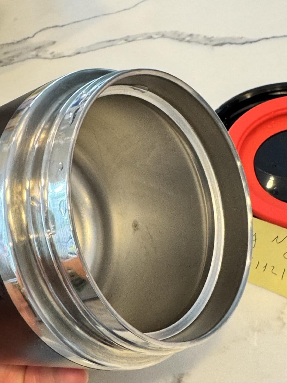 Does the job, but lid could be better