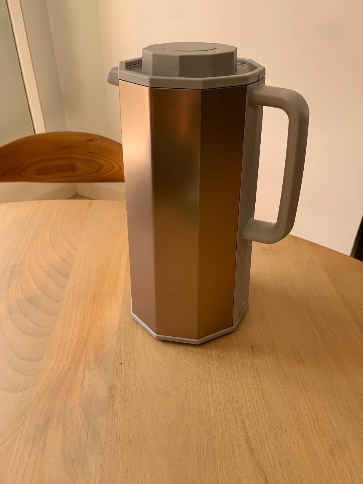 Great carafe, but a bit heavy
