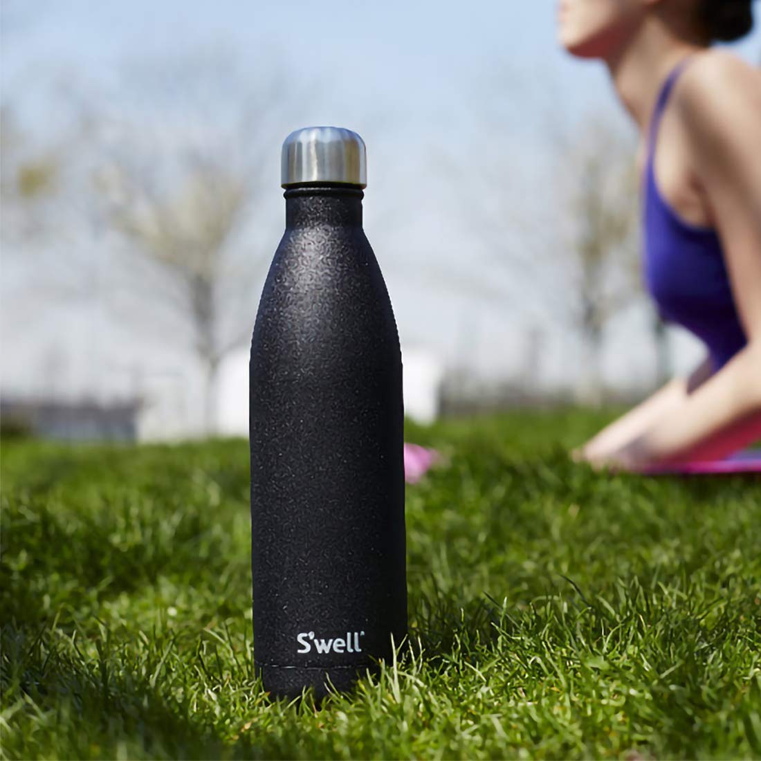 s-well-stainless-steel-water-bottle-25-fl-oz-onyx-triple-layered-vacuum-insulate image 5