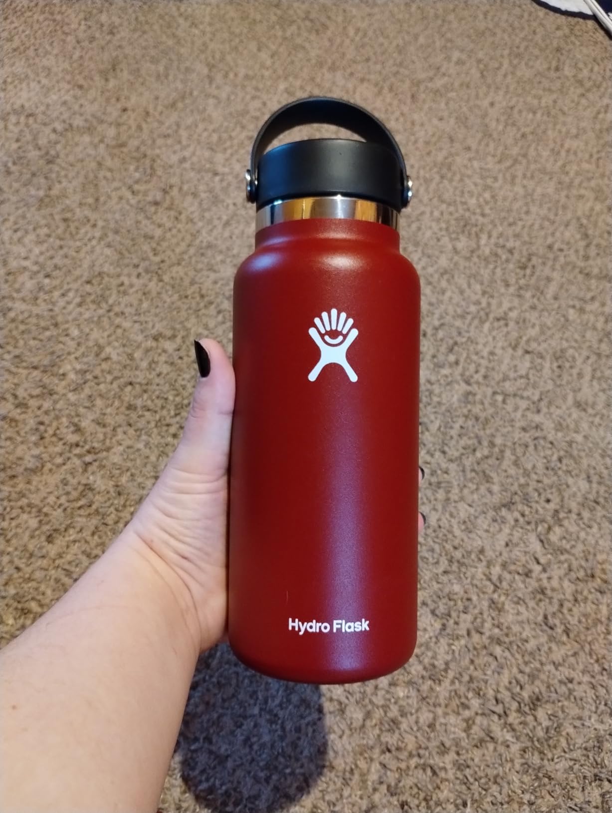 Keeps drinks cold for 24h