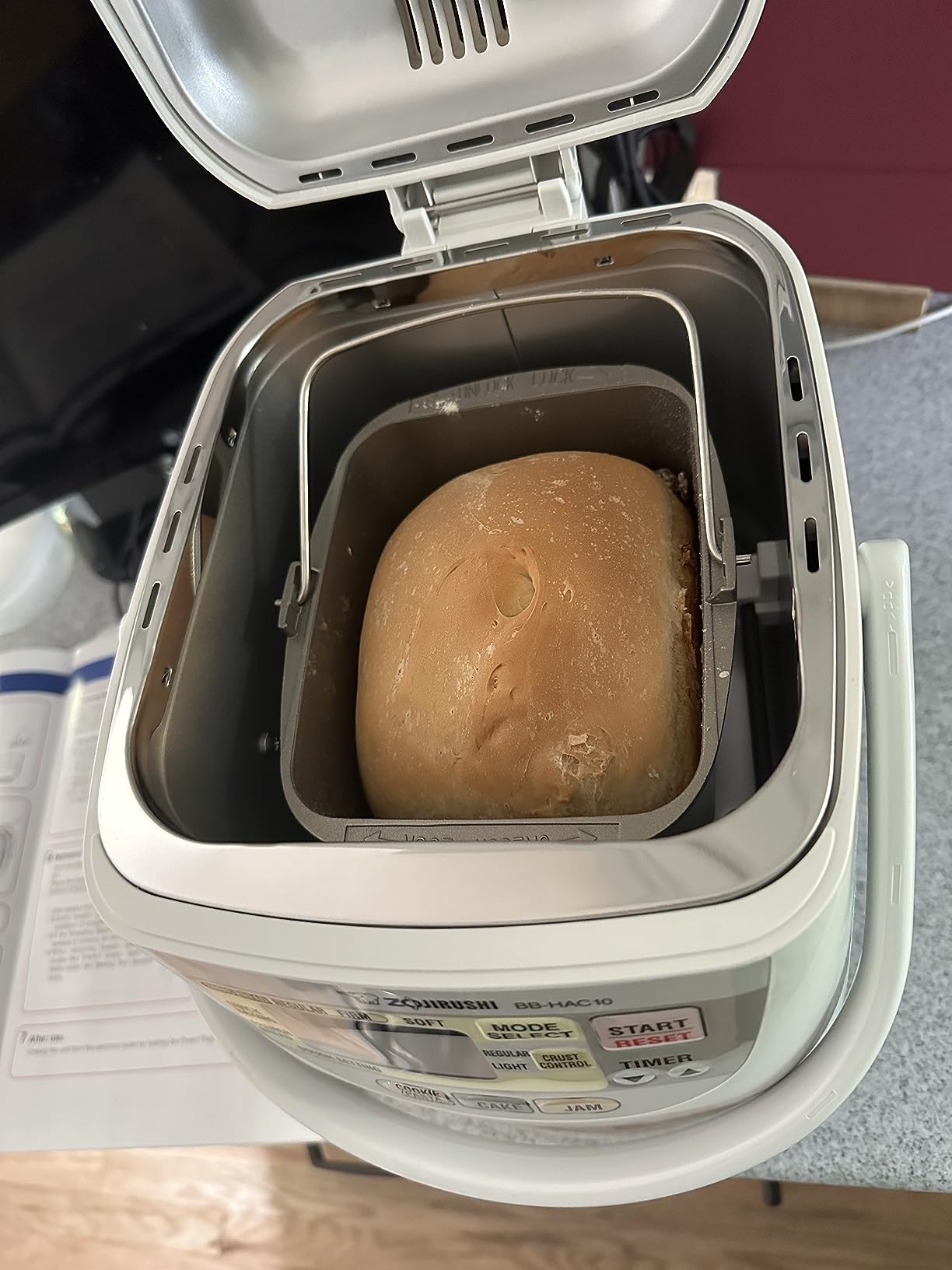 Makes great bread, but a bit noisy
