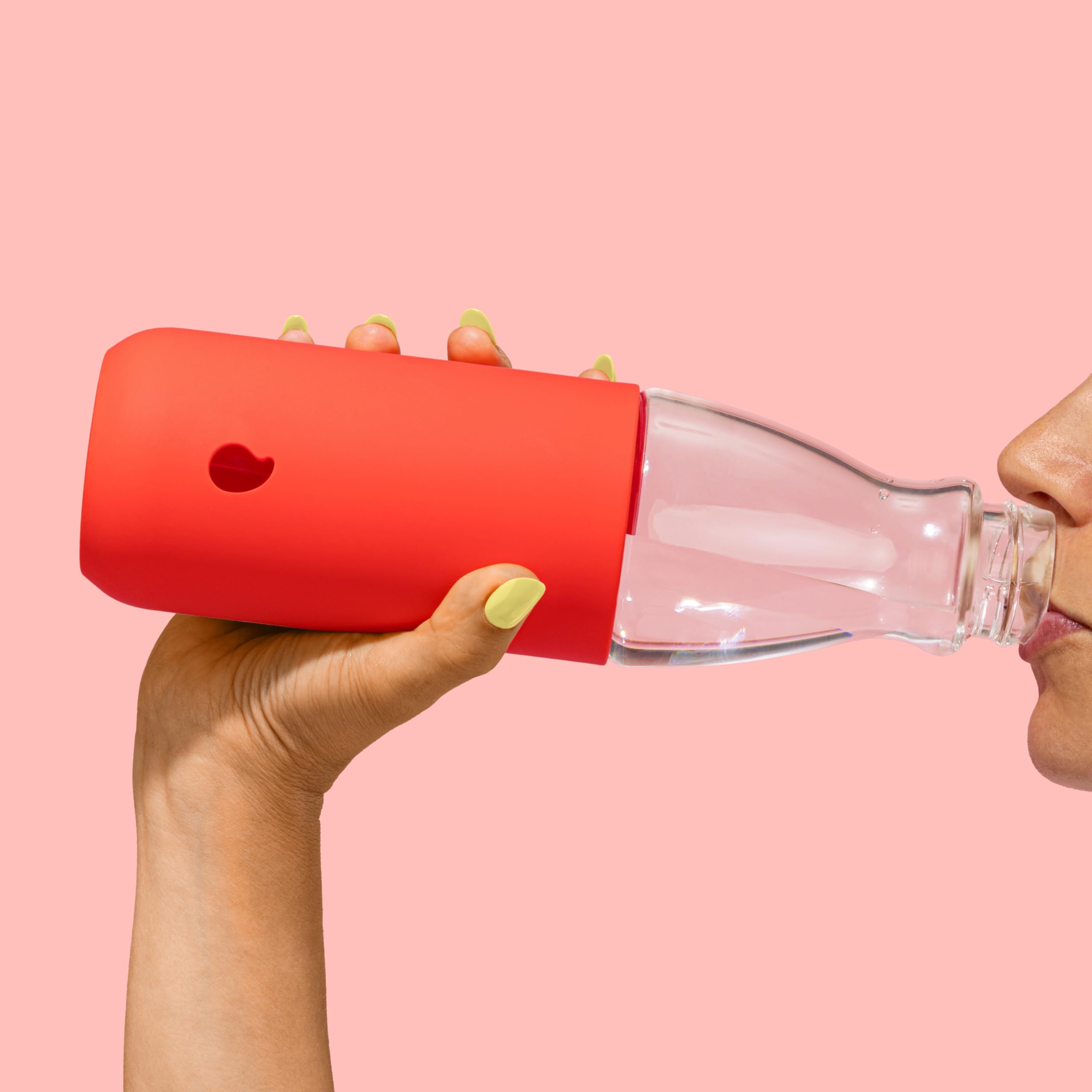 s-well-glass-original-water-bottle-18oz-radiant-coral image 7