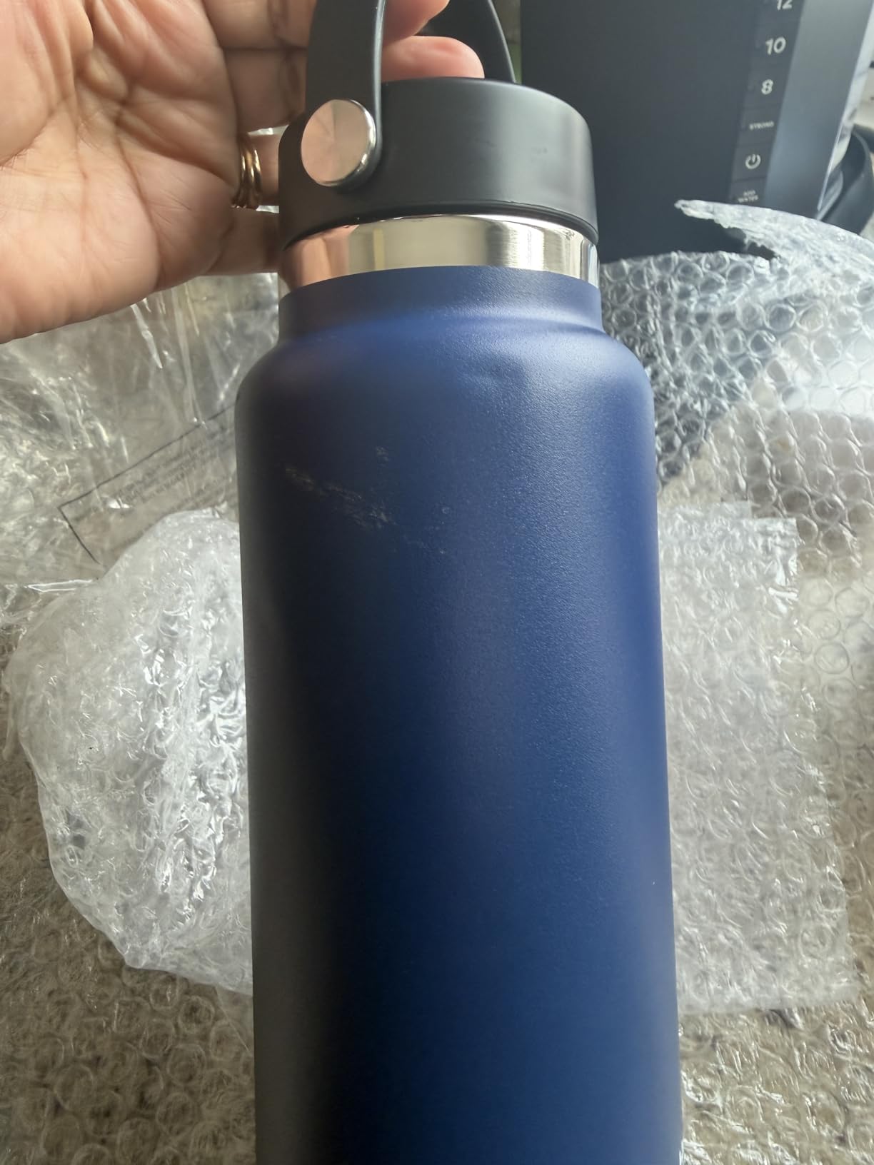 Nice bottle, but the cap leaks a little