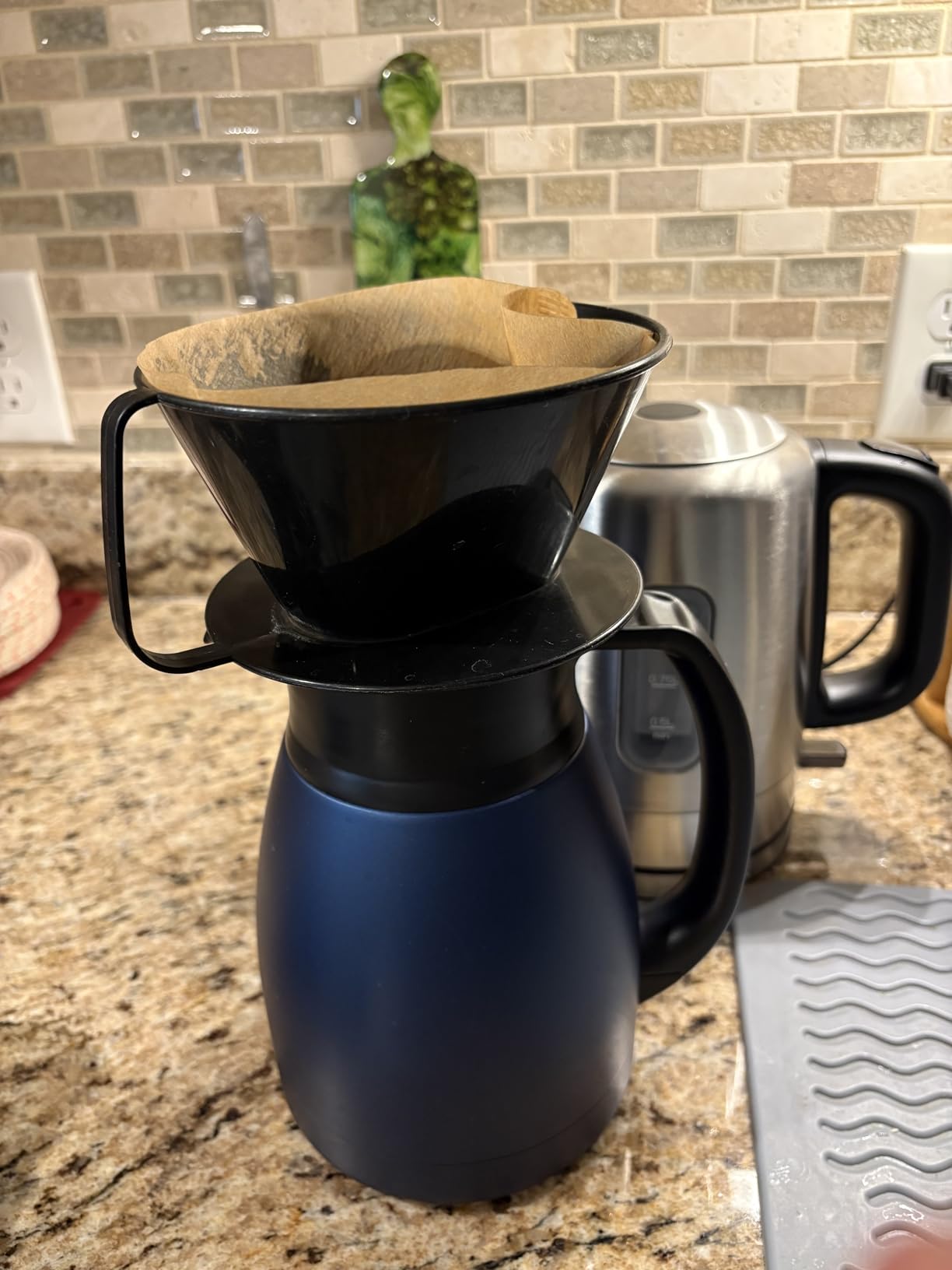 Great carafe, but lid could be better