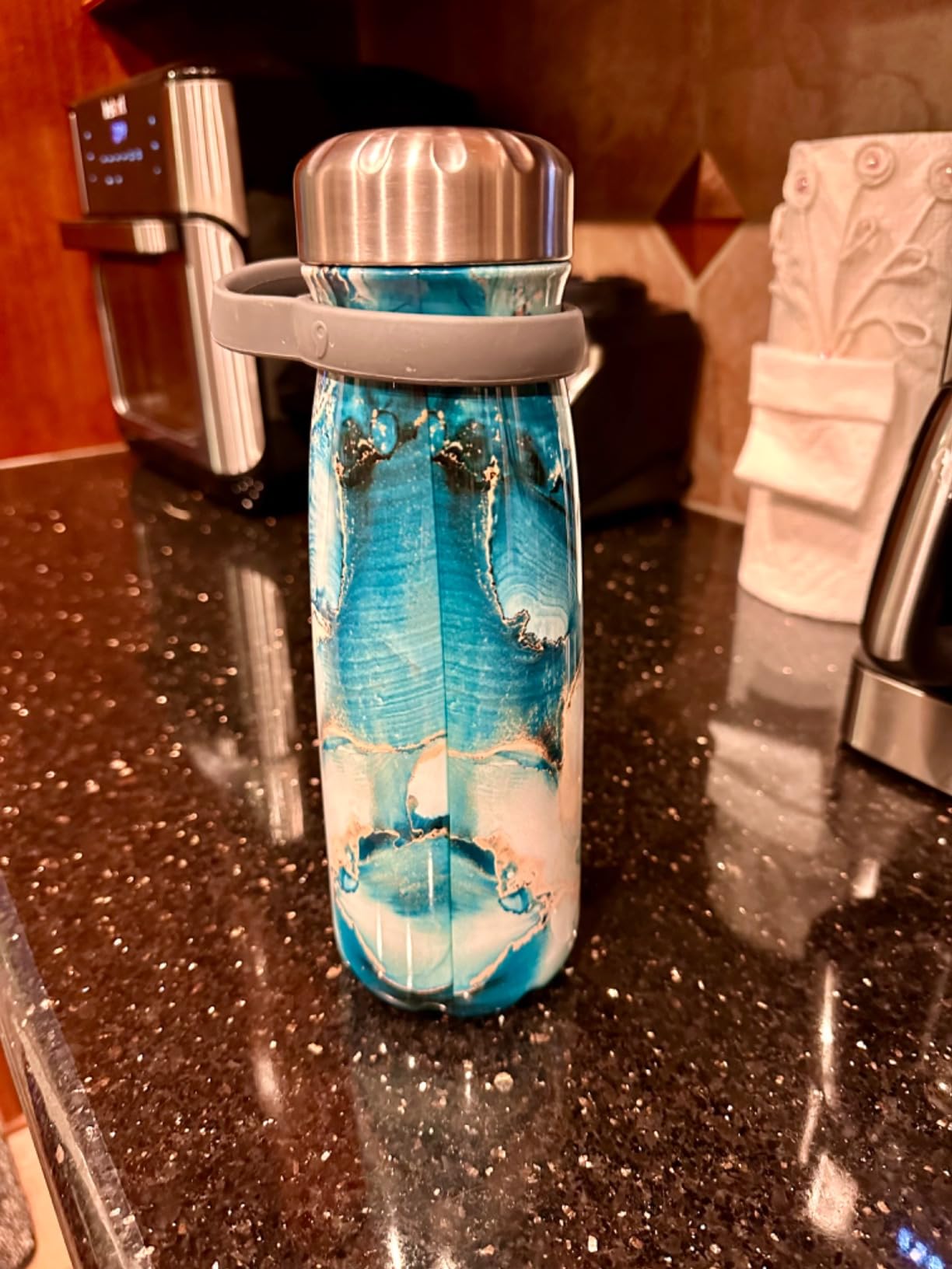 Good but lid leaks
