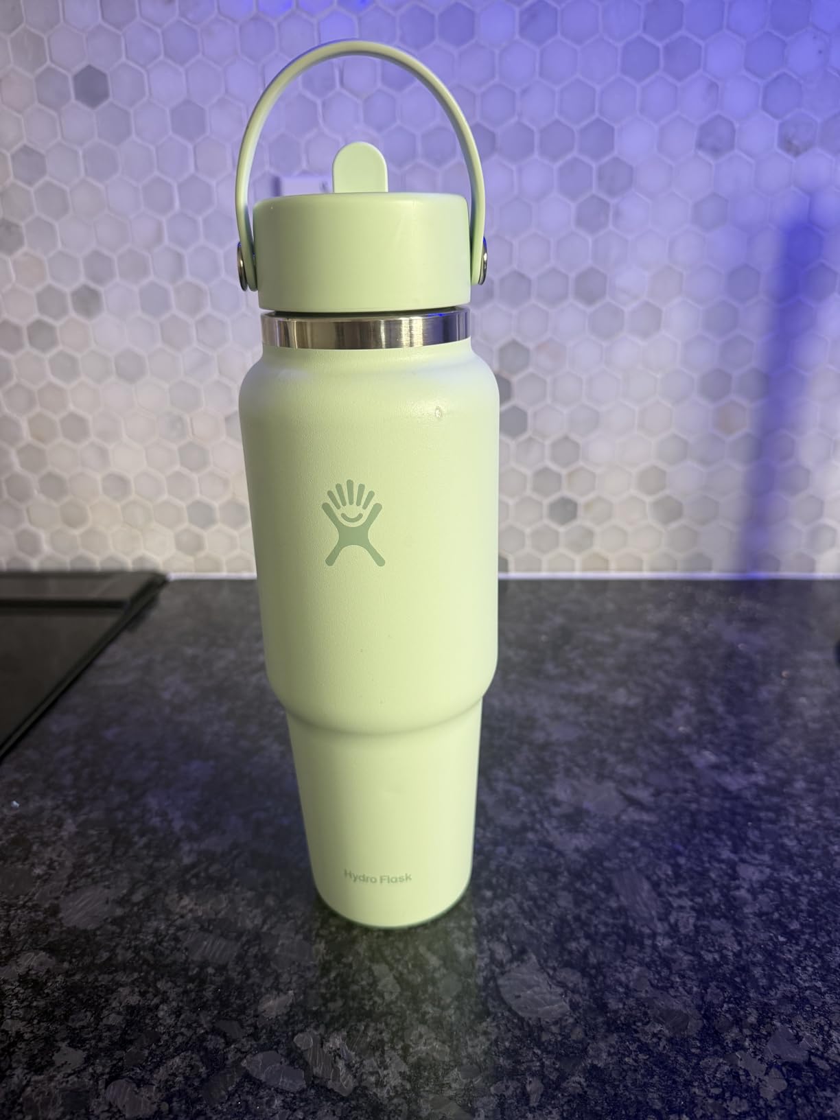 Love the straw lid