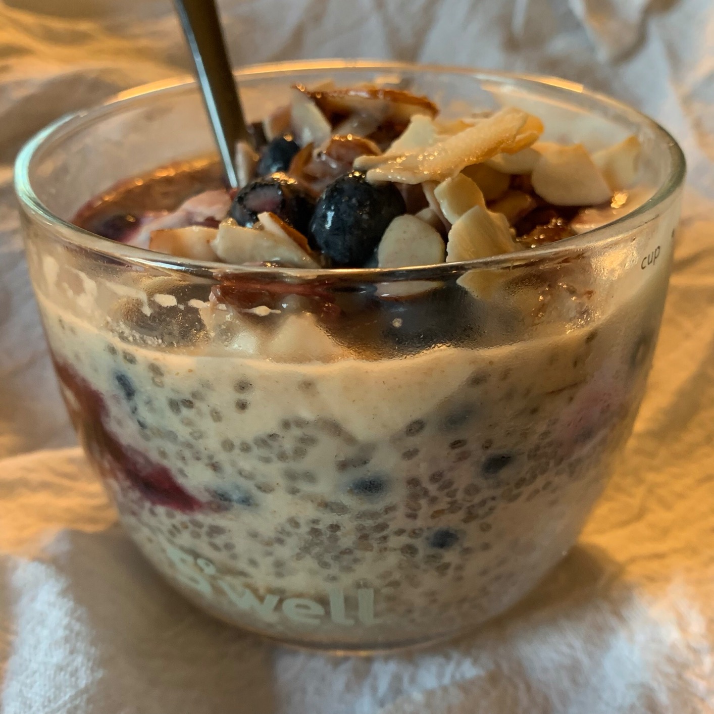Nice bowls, but lids are tight
