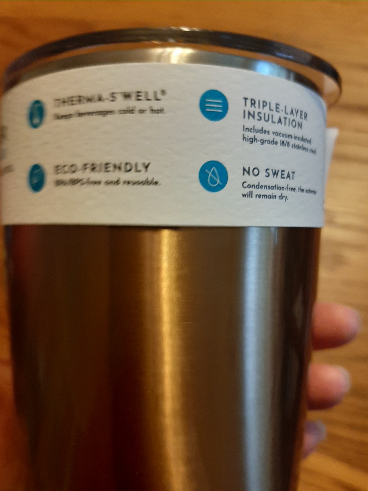 Keeps drinks cold all day