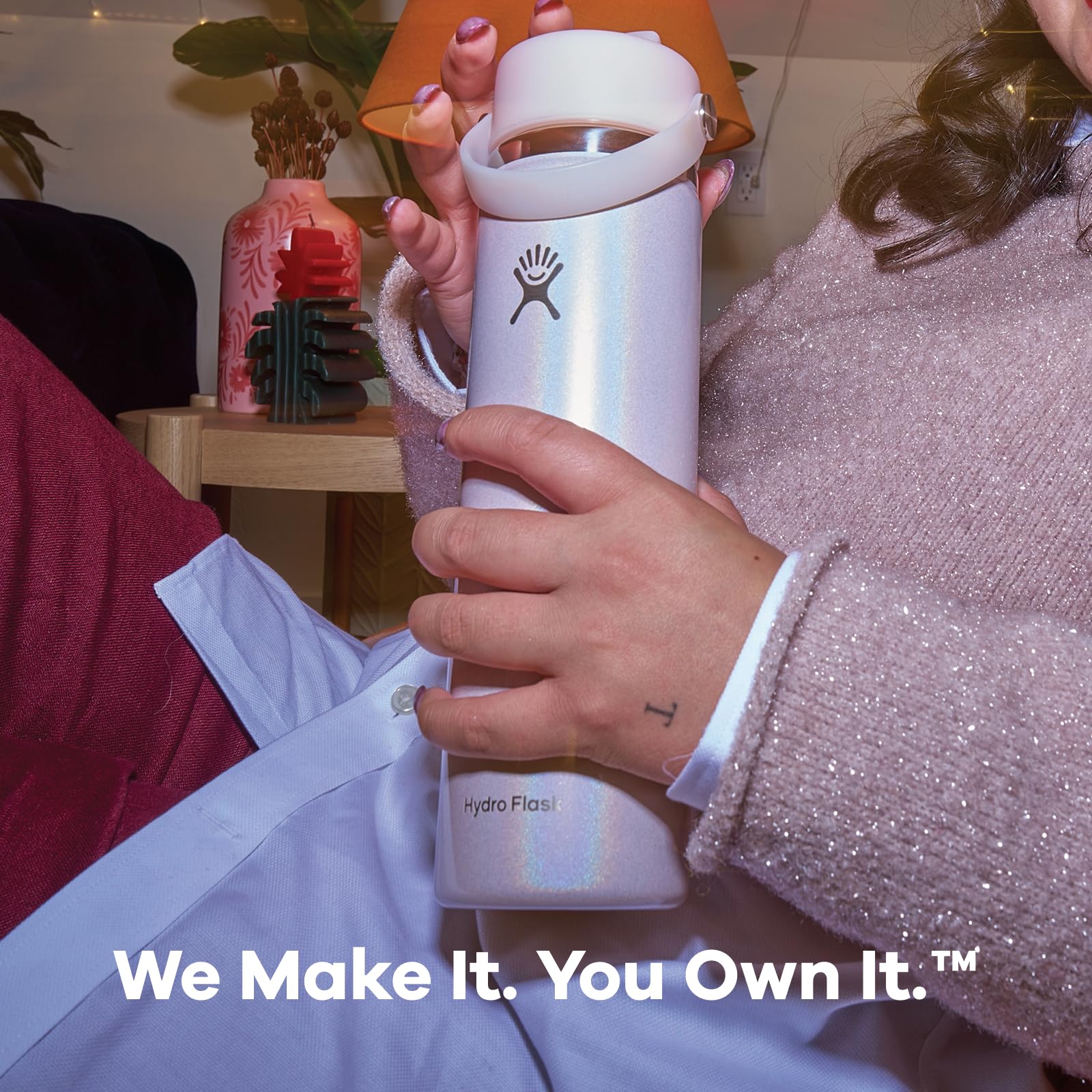 hydro-flask-24-oz-wide-mouth-bottle-with-flex-straw-cap-glimmer-cream-insulated- image 8