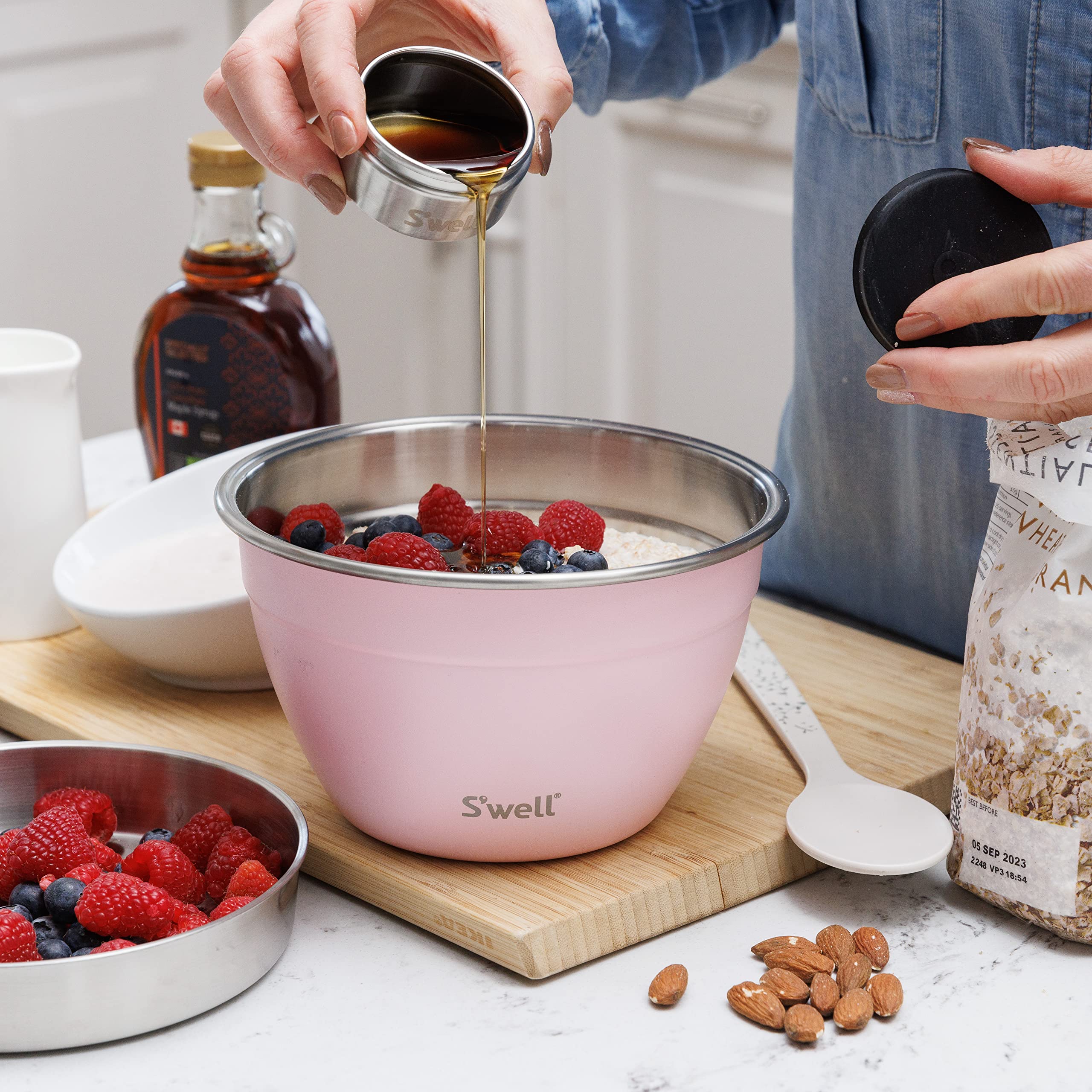 s-well-salad-bowl-kit-1-9l-pink-topaz-leak-proof-with-condiment-container-tray image 4
