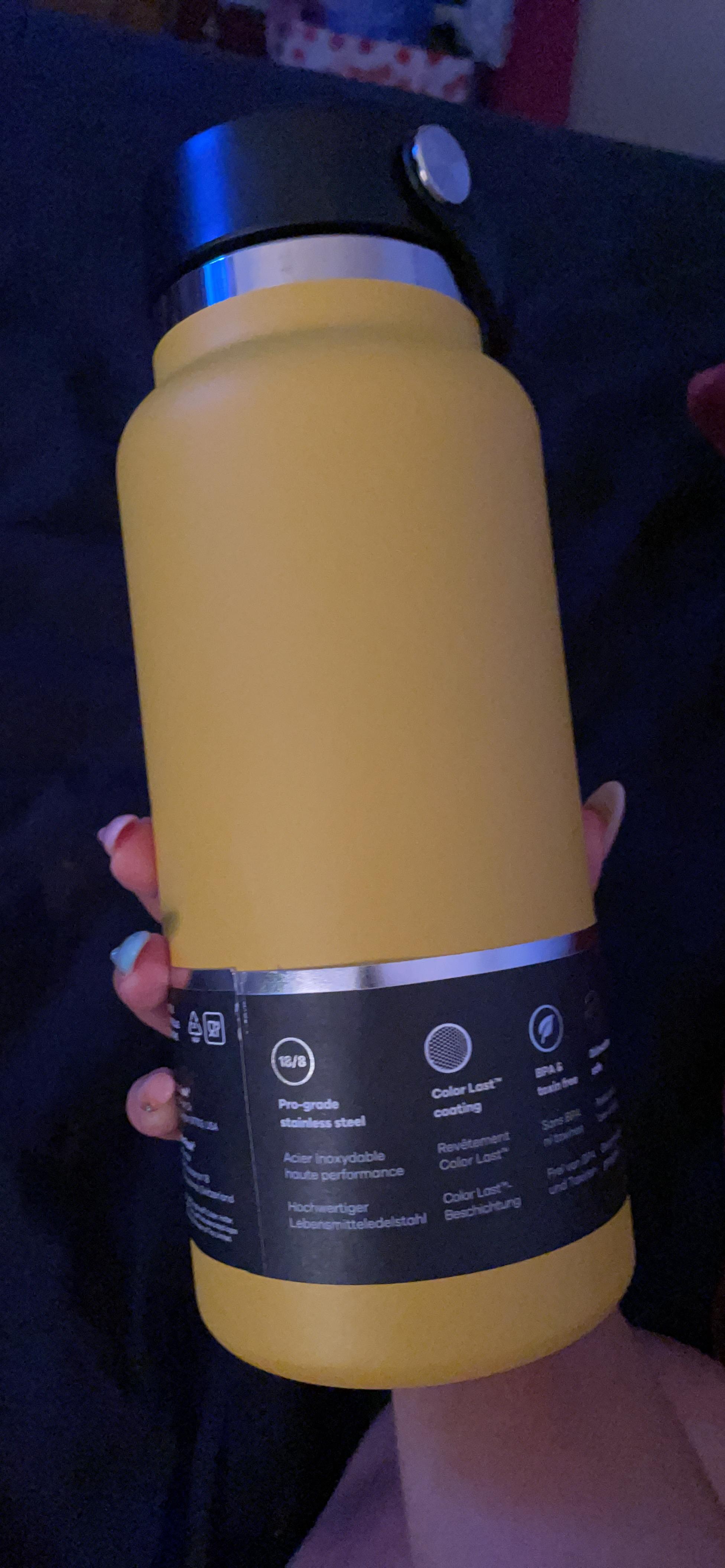 Good bottle, but the paint chips
