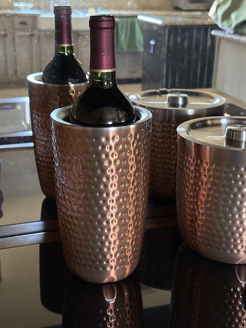 Chills wine perfectly