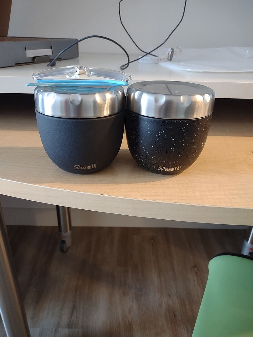 Keeps food hot!