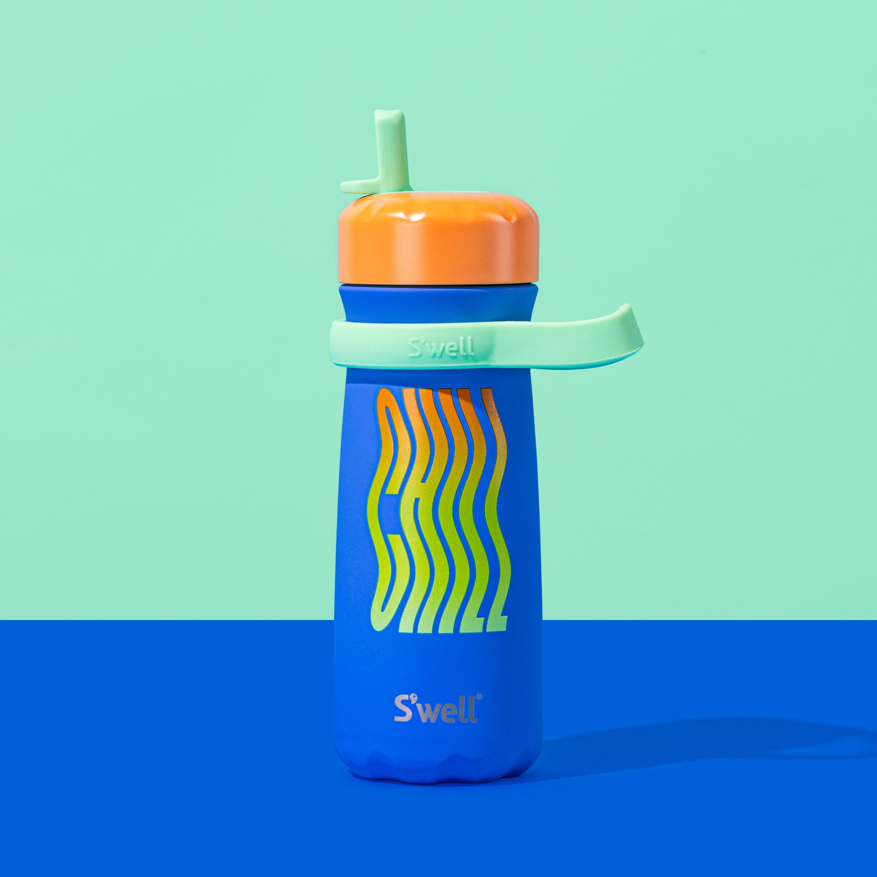 s-well-traveler-kids-flip-straw-lid-bottle-16oz image 3