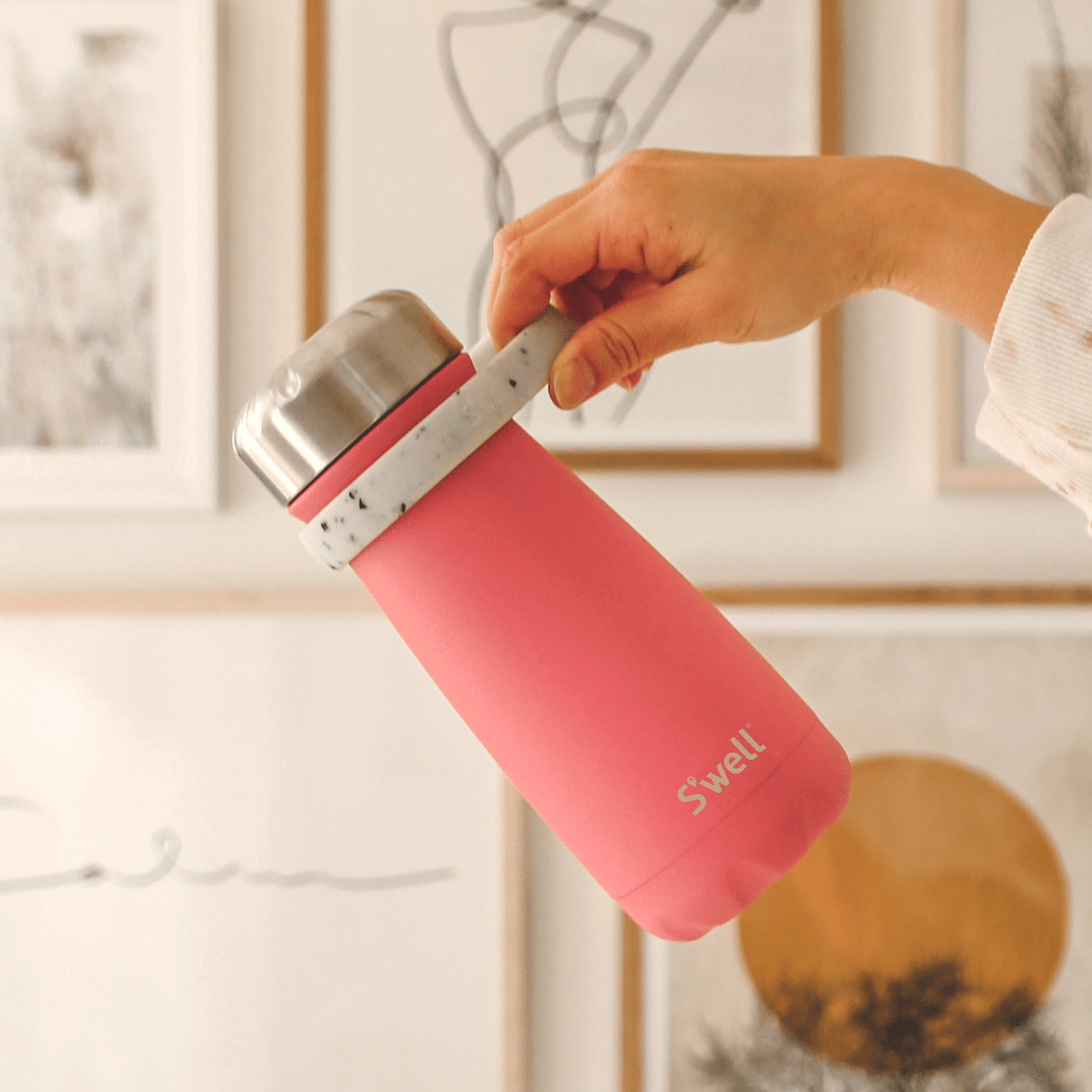 s-well-traveler-handle-accessory-for-s-well-traveler-bottles image 5