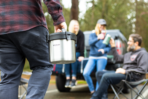 stanley-1913-adventure-stay-hot-camp-crock-3qt-leakproof-vacuum-insulated image 4